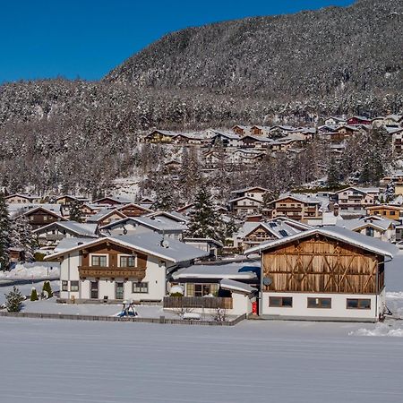 Landhaus Oetztalblick แลงเงนเฟลด์ ภายนอก รูปภาพ