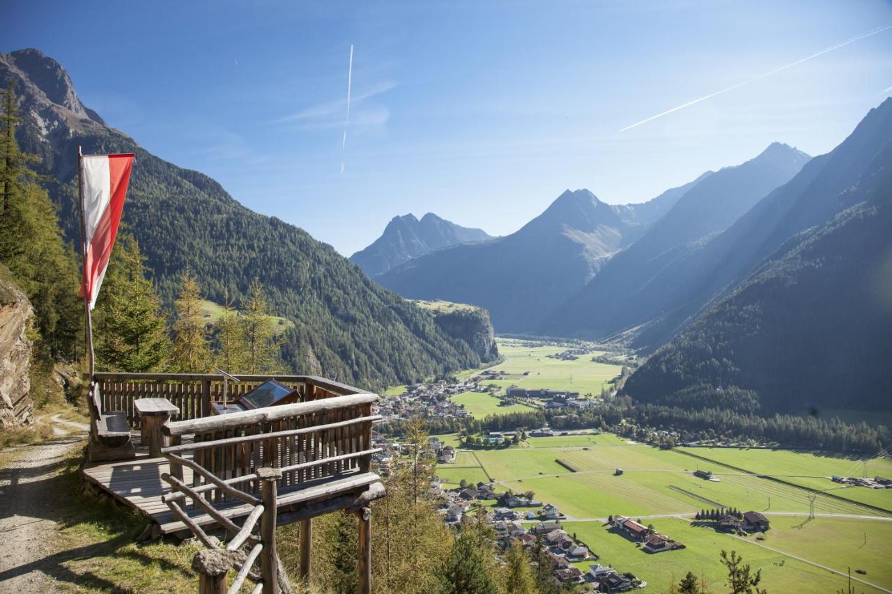 Landhaus Oetztalblick แลงเงนเฟลด์ ภายนอก รูปภาพ