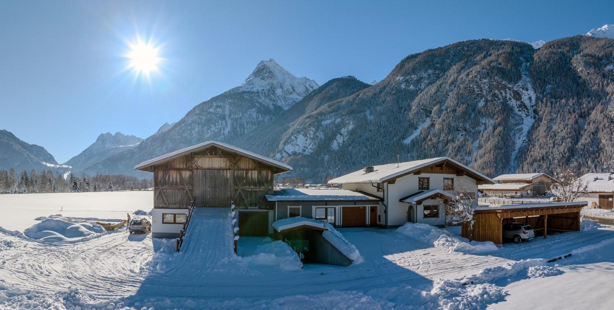 Landhaus Oetztalblick แลงเงนเฟลด์ ภายนอก รูปภาพ
